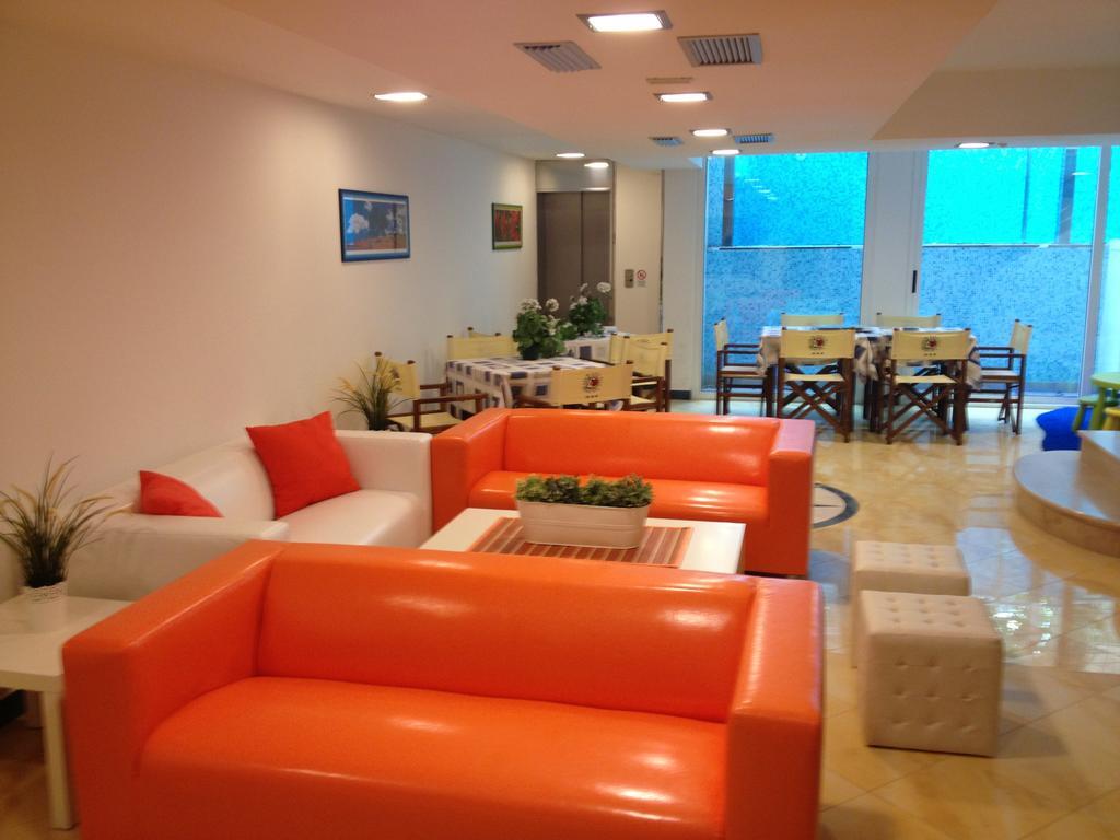 Hotel Albatros Misano Adriatico Esterno foto